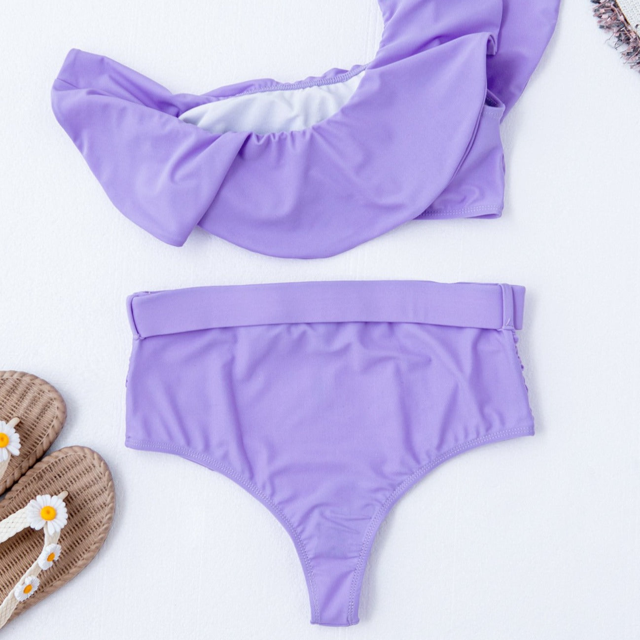 Marissa - Unik bikini med en skulder og volanger