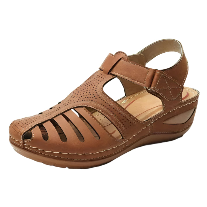 Georgina - Elegante kilehælsandaler med udskæring og ankelrem