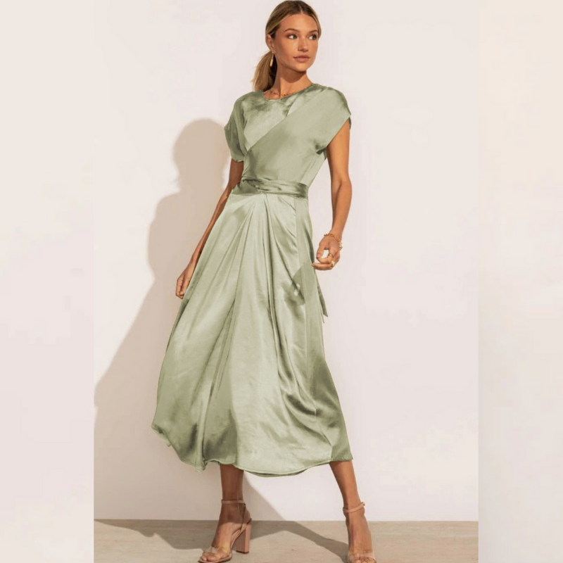 Sofie Elegant Wrap Midi-Kjole