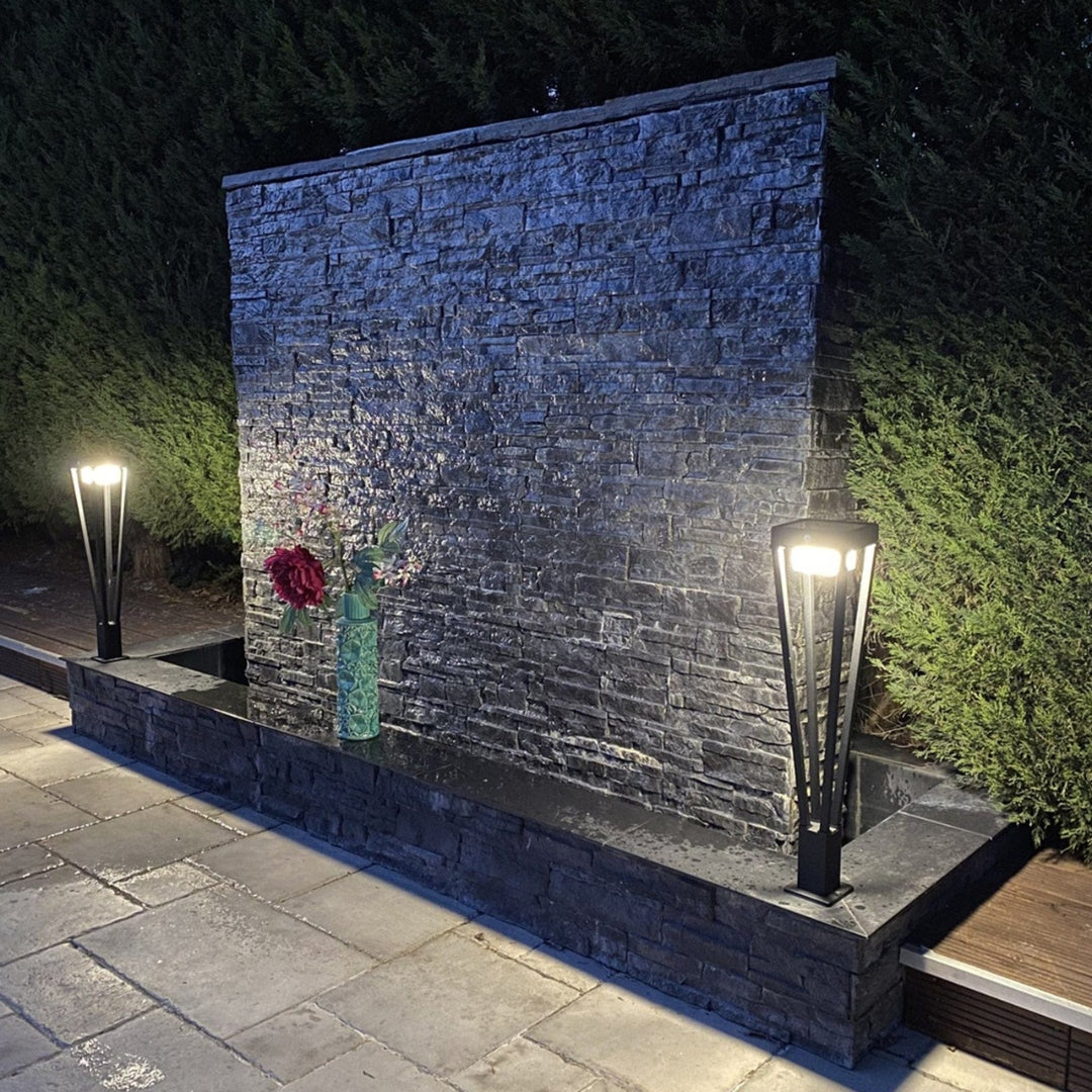 SolarGlow Udendørs Solcellelampe