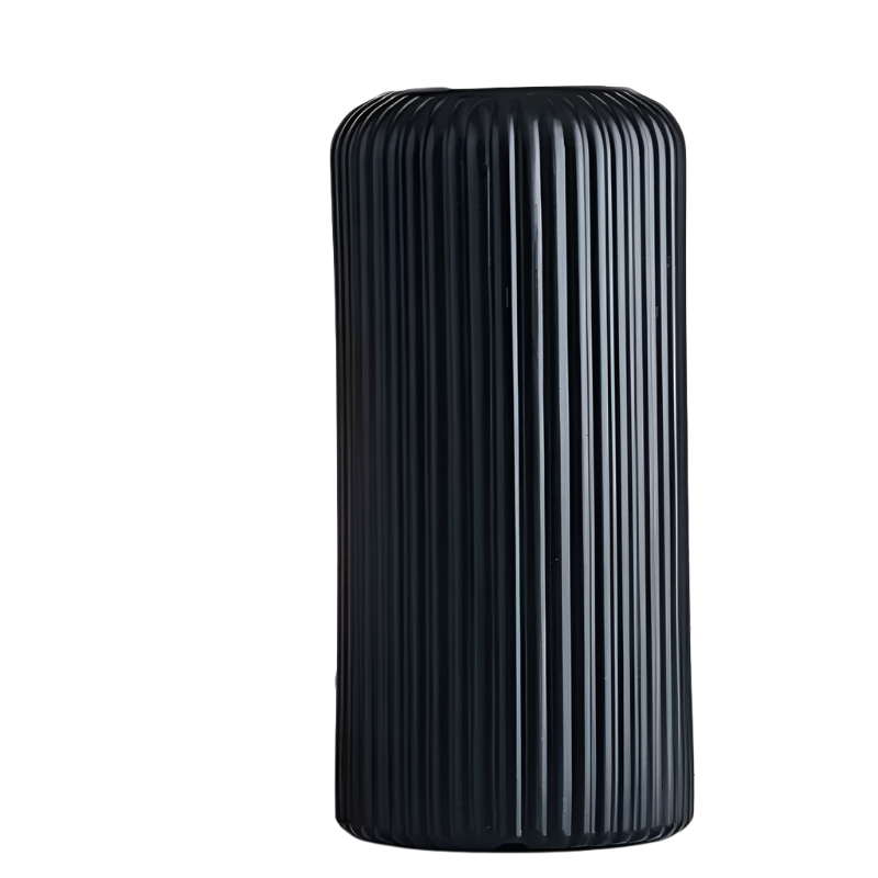 LineaForm Moderne Keramikvase – Kunstnerisk Stribet Dekoration