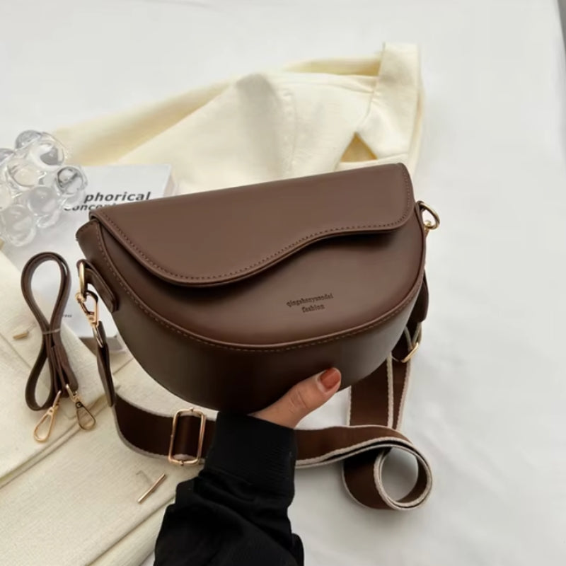 Lina Elegant Skuldertaske med Bred Rem og Luksuriøst Design