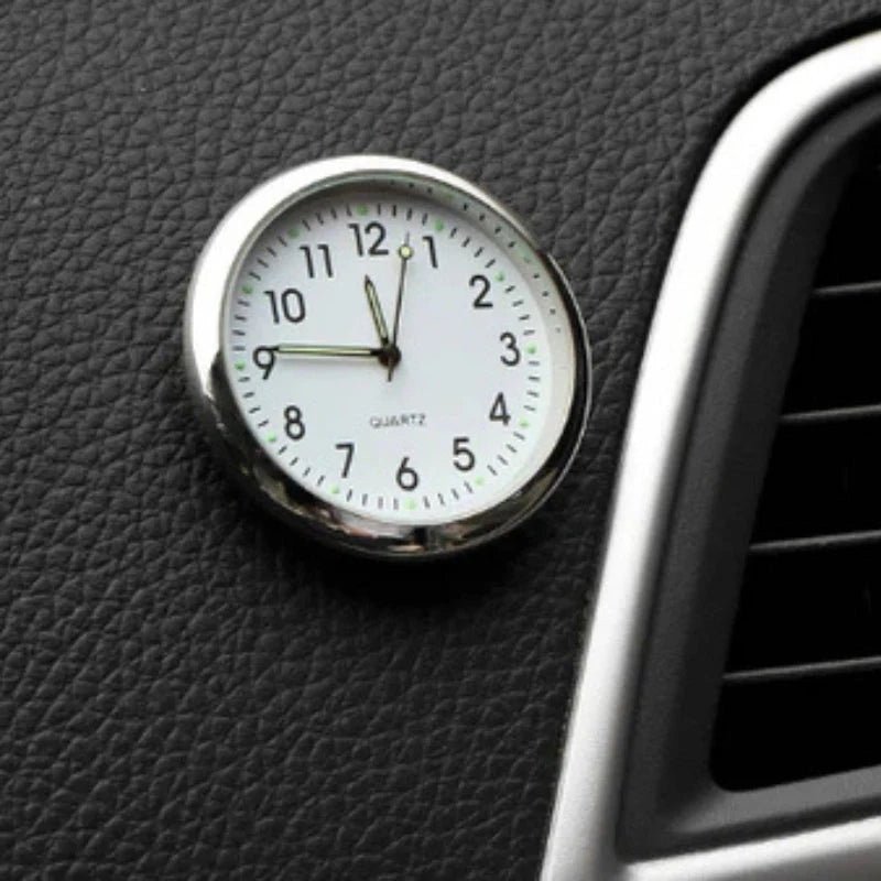 AutoTime Mini Rund Analog Ur til Bilens Interiør