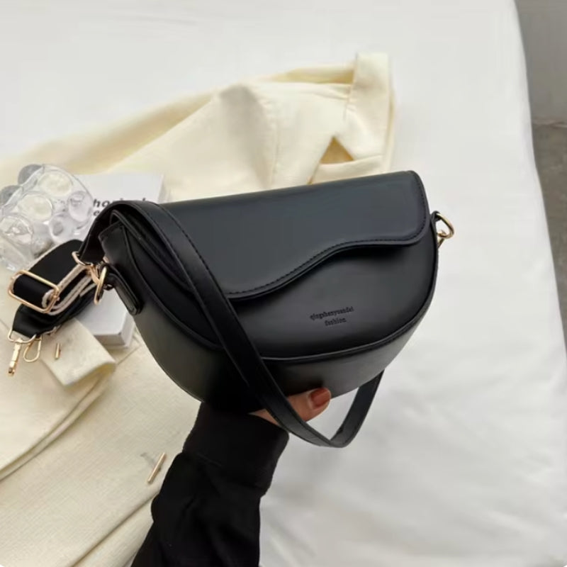 Lina Elegant Skuldertaske med Bred Rem og Luksuriøst Design