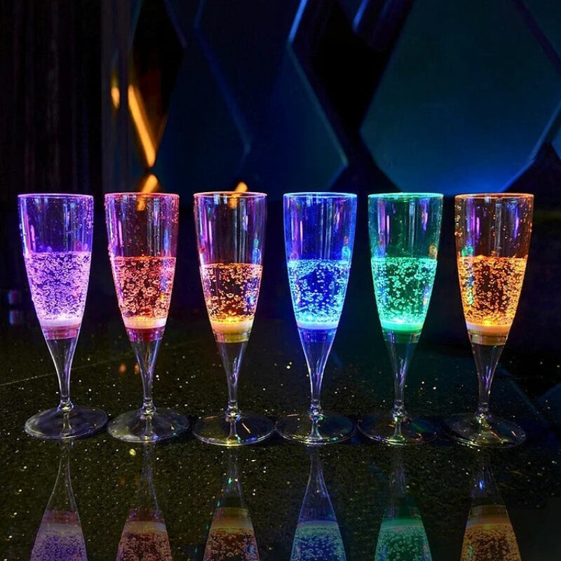LumiFlute - Farveskiftende LED Champagneglas