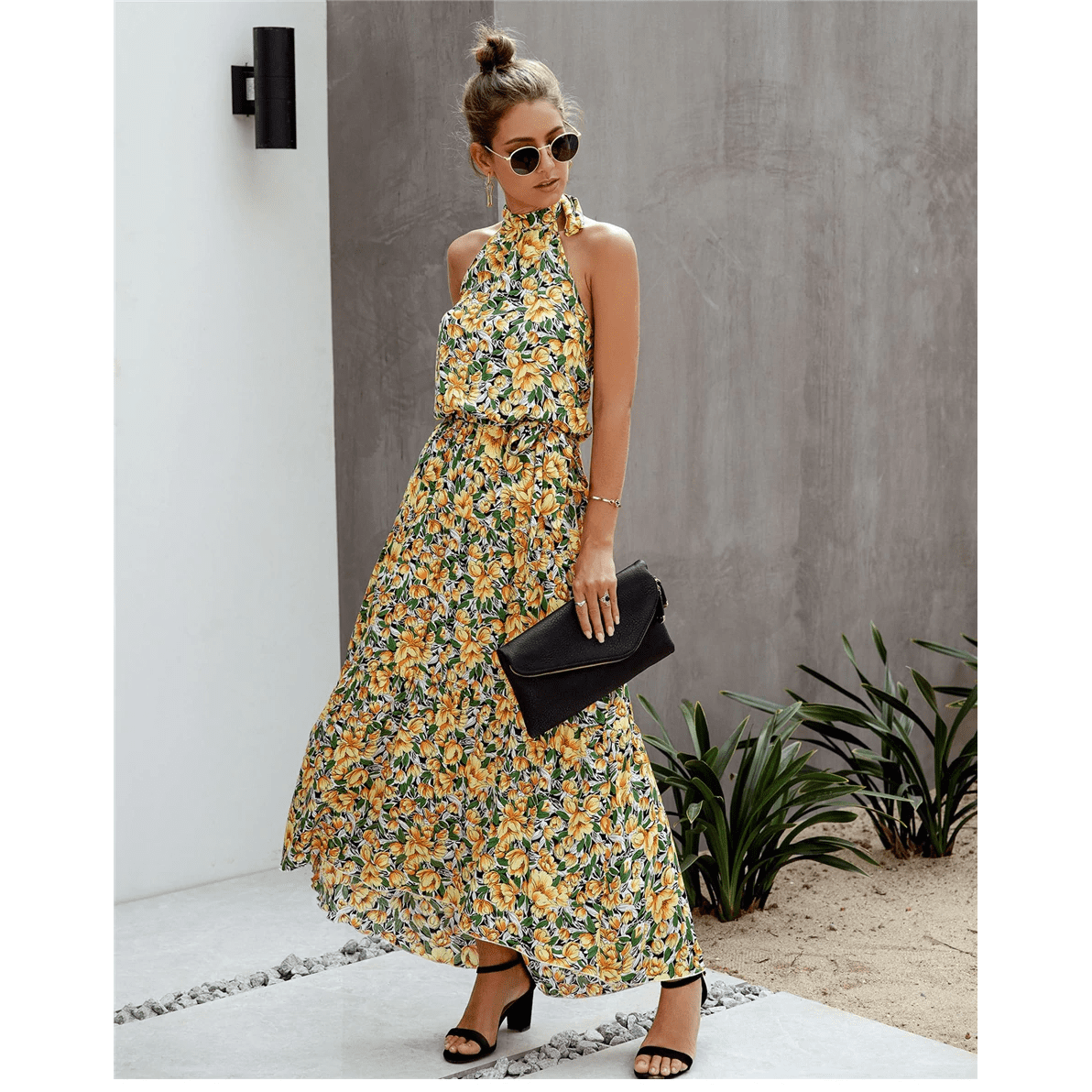 Maribel Blomster Boho Maxikjole med Slips i Hals