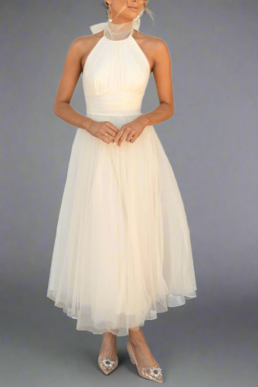Precella - Elegant midi kjole i tulle med åben ryg