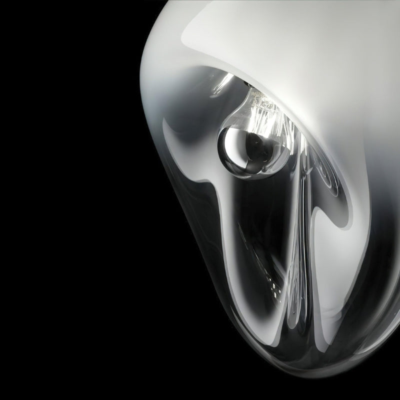 Dråbelux Elegant Glas Pendellampe – Stilfuld Loftsbelysning med Blødt Lys