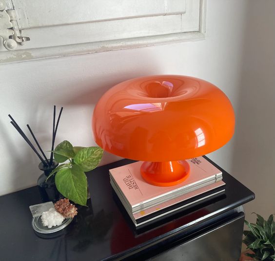 Orbella genopladelig kuglelampe