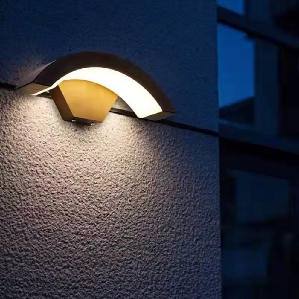 EyeGlow justerbar væglampe – elegant minimalistisk design