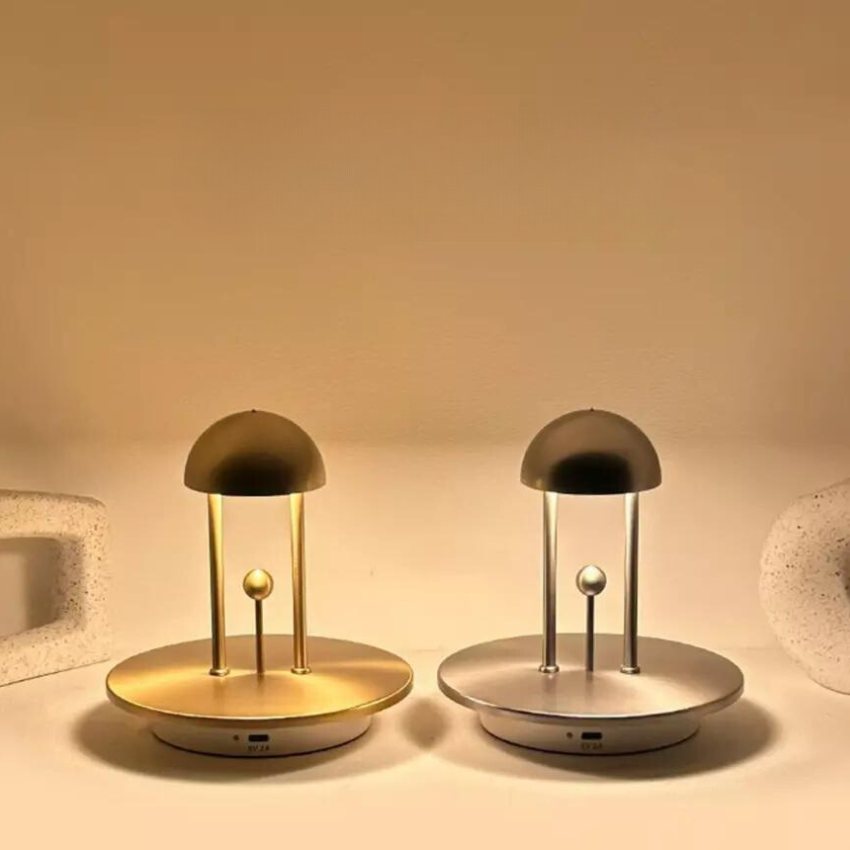 LumaDome Minimalistisk Bordlampe – Elegant Kuppeldesign