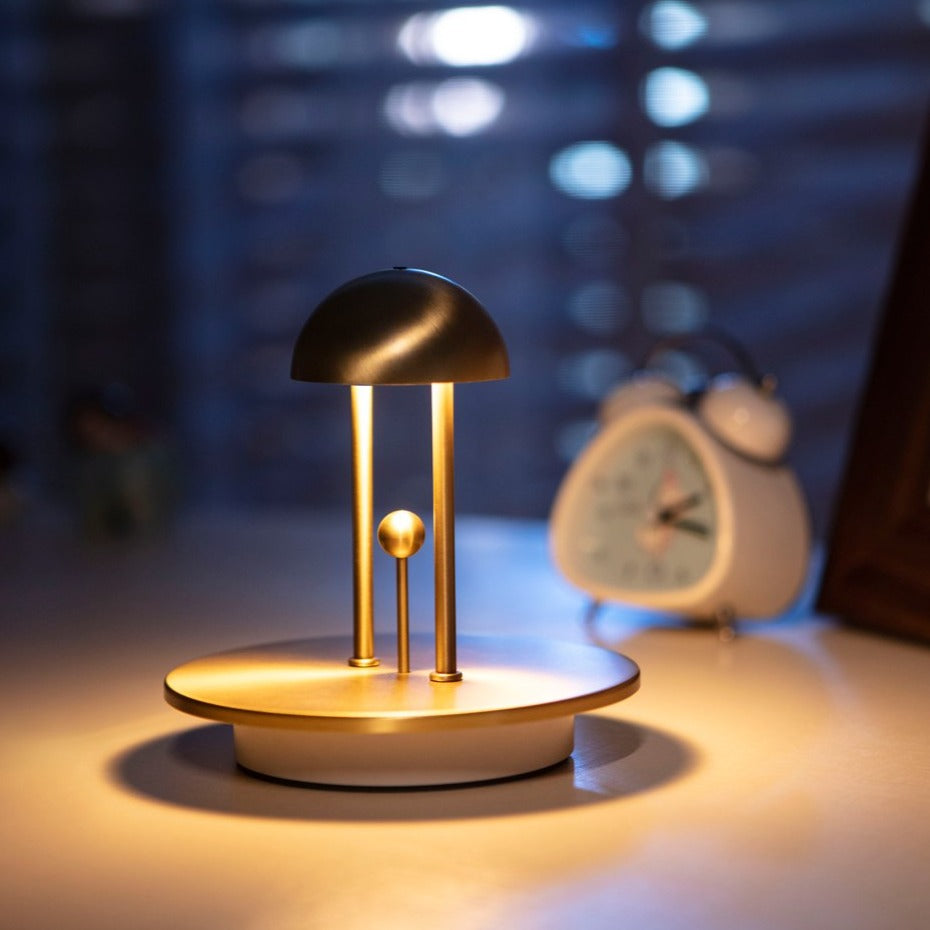 LumaDome Minimalistisk Bordlampe – Elegant Kuppeldesign
