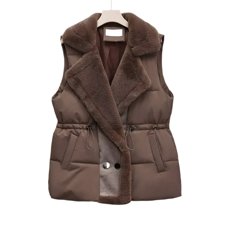 Stephanie - Luxe quiltet vest med imiteret pelskrave