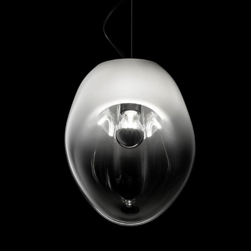 Dråbelux Elegant Glas Pendellampe – Stilfuld Loftsbelysning med Blødt Lys
