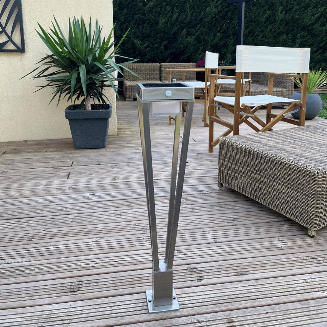 SolarGlow Udendørs Solcellelampe