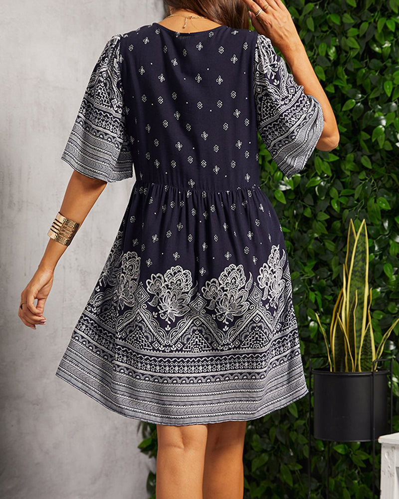 Nancie - Boho smart kjole med V-hals med tryk