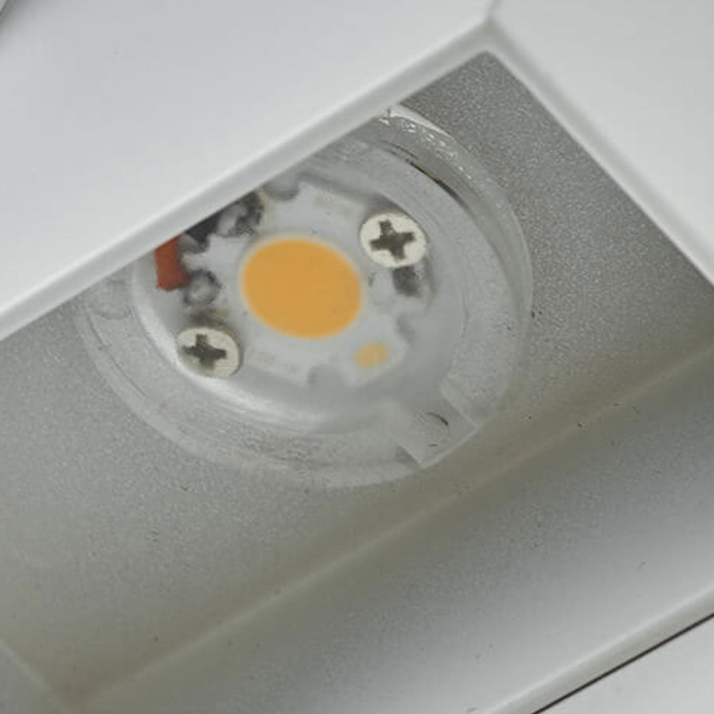 LumiGuard LED-væglampe med bevægelsessensor – Moderne udendørsbelysning