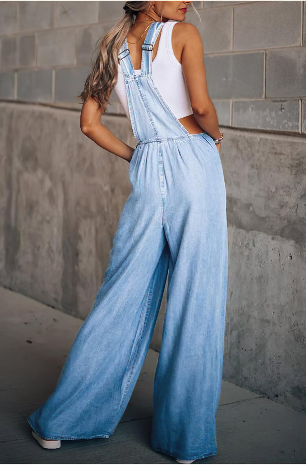 Minda - Loose fit og afslappet denim overalls