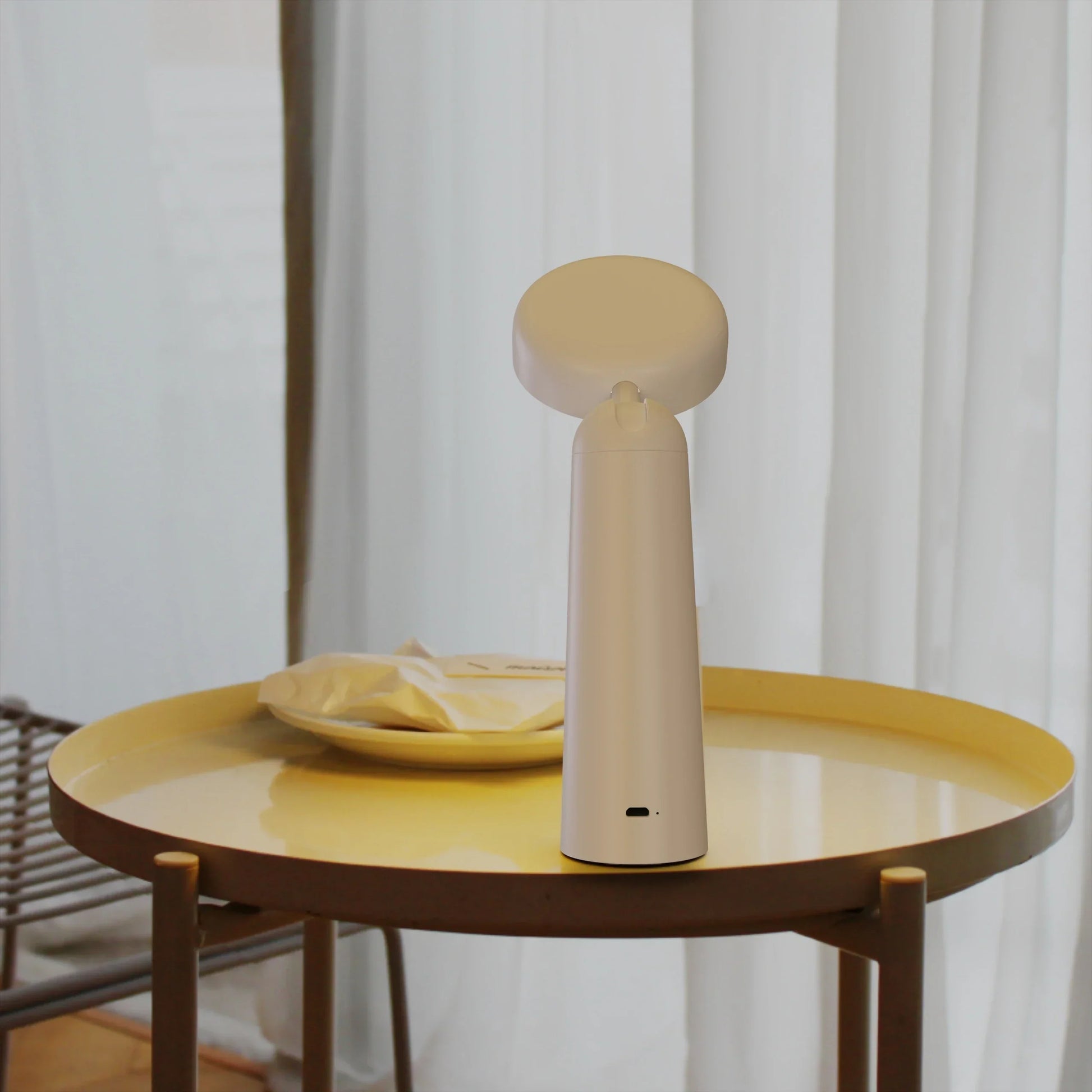 LumaCurve Artistic LED-bordlampe