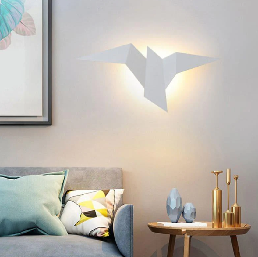 LumeNest – Kunstnerisk Fuglevæglampe for et Moderne Touch
