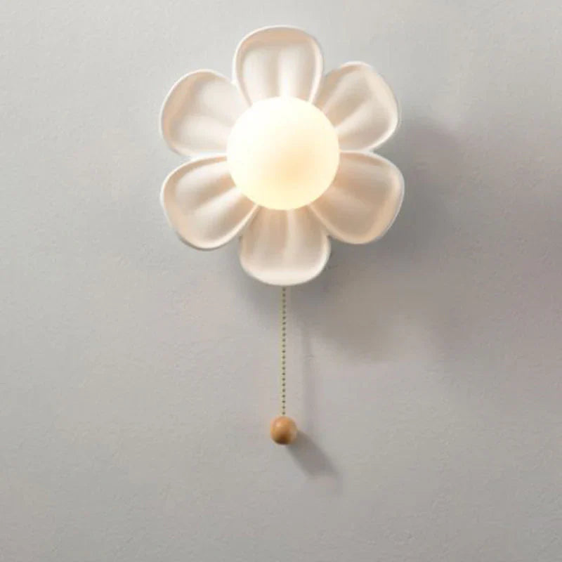 BlomstraLys Kunstnerisk Blomster Væglampe med Elegant Design