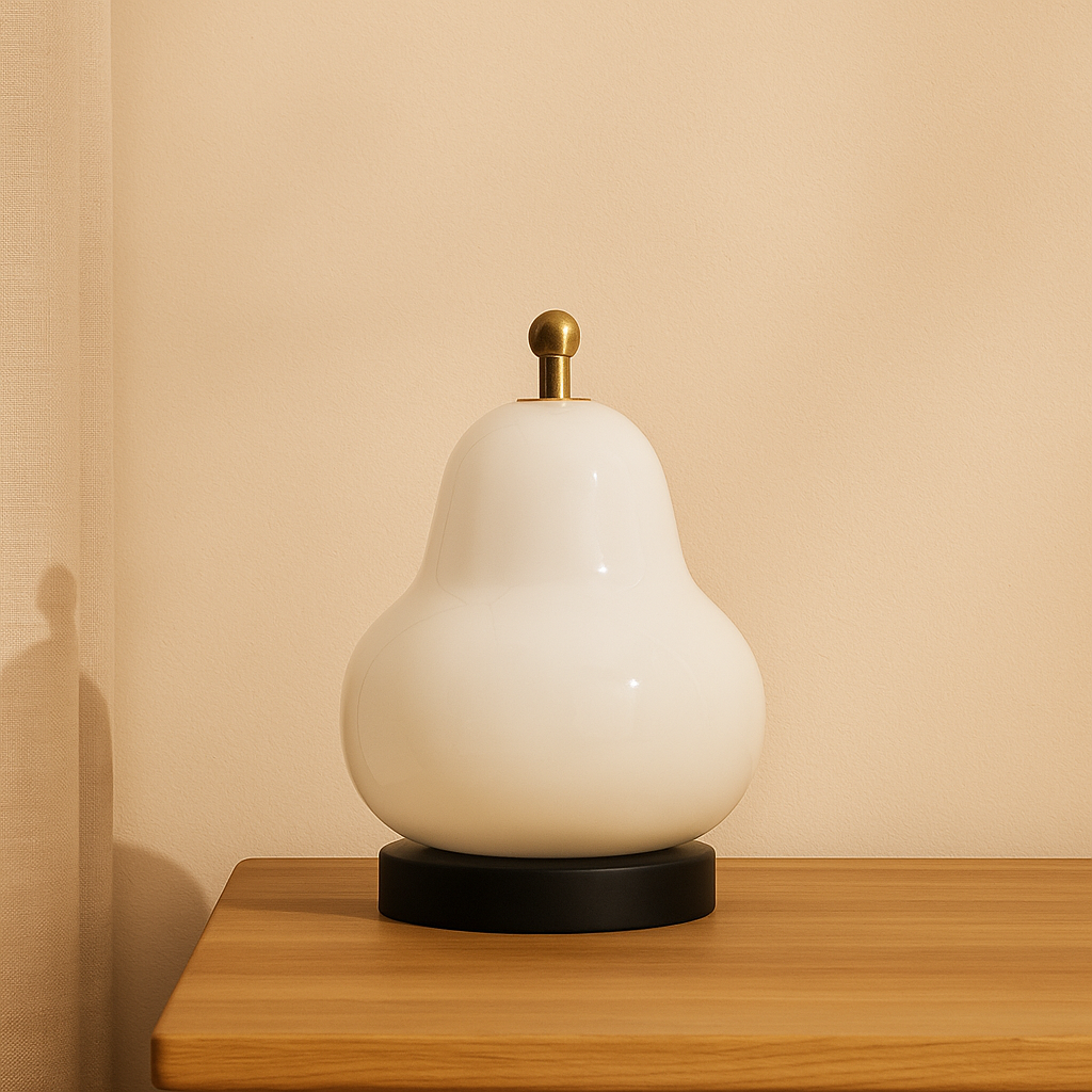 GlowPear – Pæreformet berøringsdæmpbar lampe med varmt lys