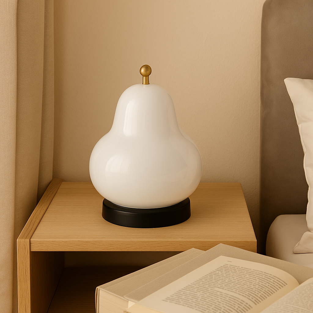 GlowPear – Pæreformet berøringsdæmpbar lampe med varmt lys
