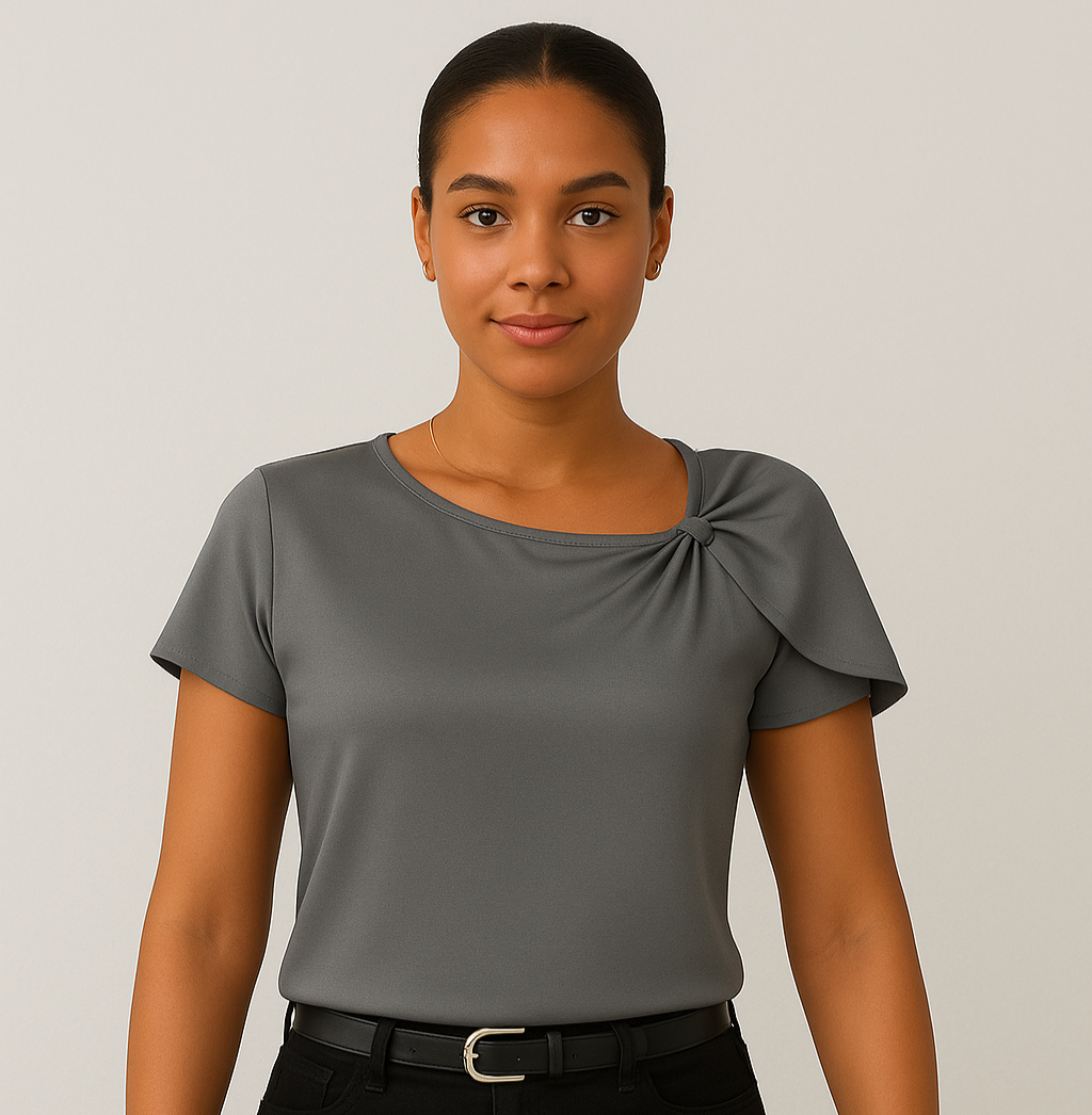 Lena – Moderne, elegante skulderbluse med knudedetaljer