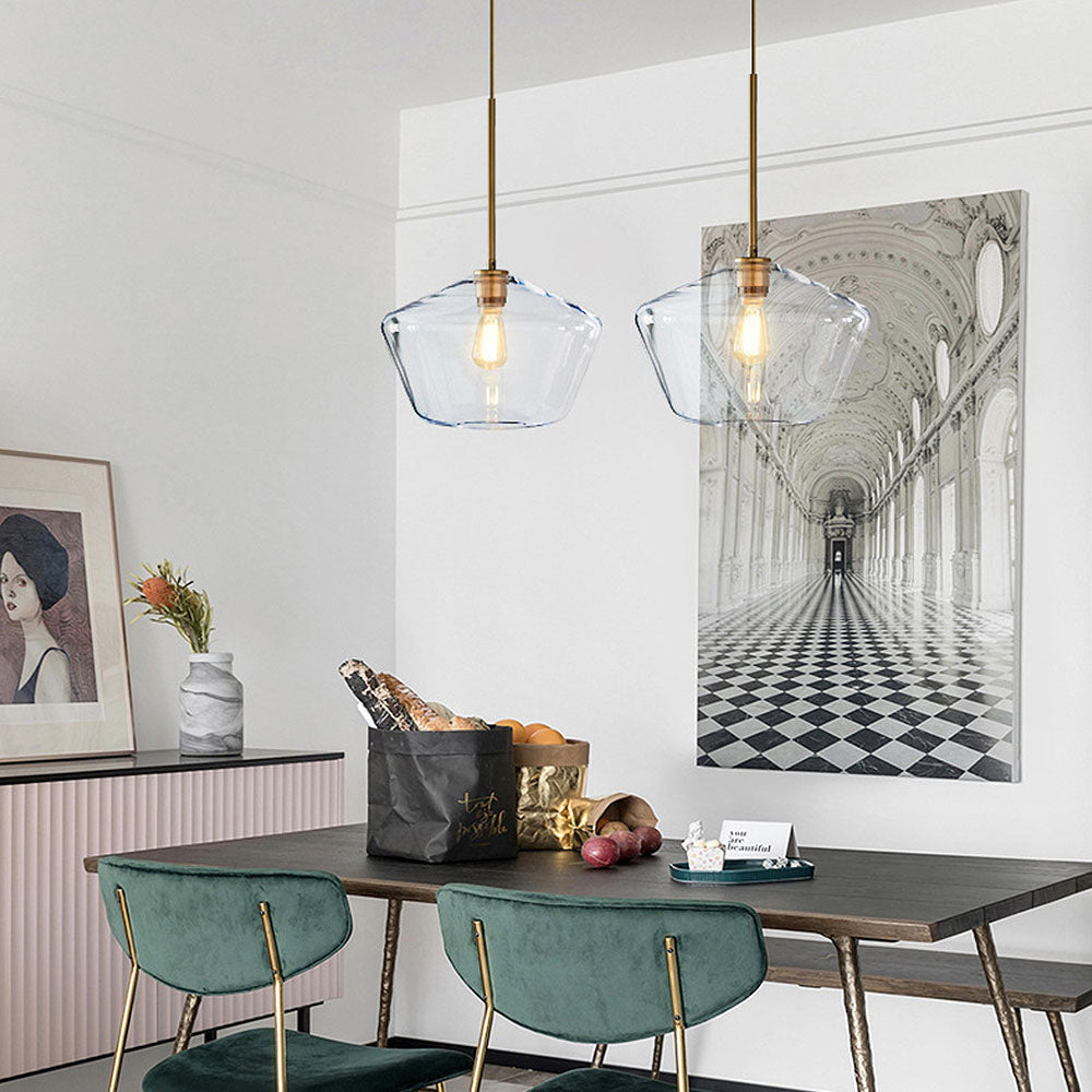 LumaGlow - Elegant pendel i klart glas med messingfinish