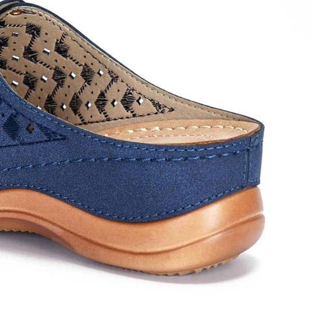 Deborah - Sandaler med åbne tæer og naglede detaljer