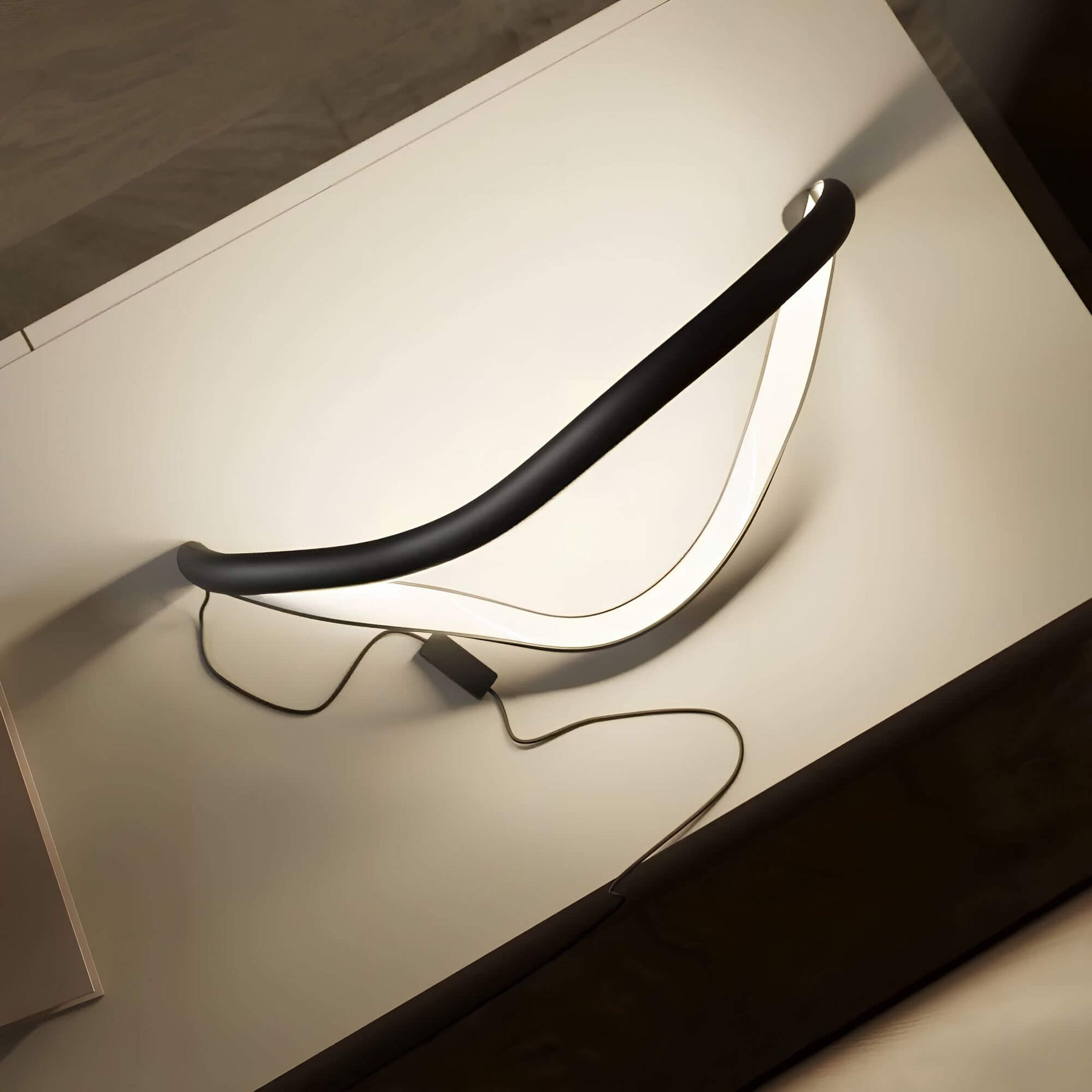 Lumaglow Slim LED-bordlampe