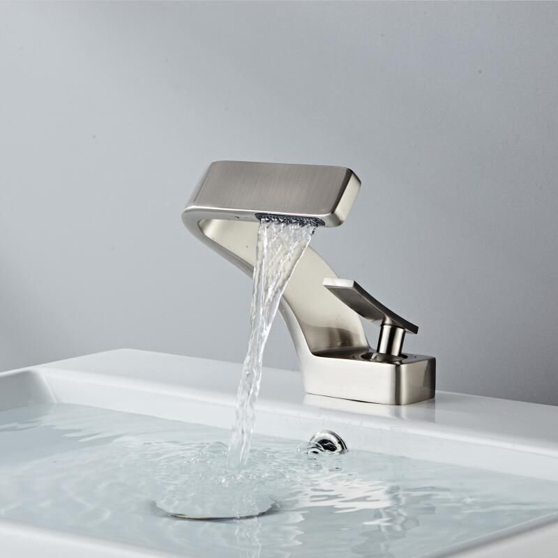 AquaArc Moderne Buet Vandhane