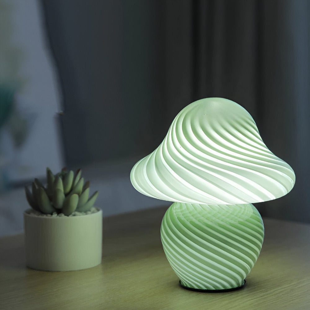 LumiGlow Svampeinspireret Bordlampe – Elegant Belysning til Hyggelige Interiører