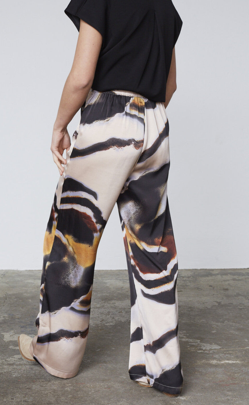 Nordéa Multi-Patterned Wide-Benchs for ubesværet chic
