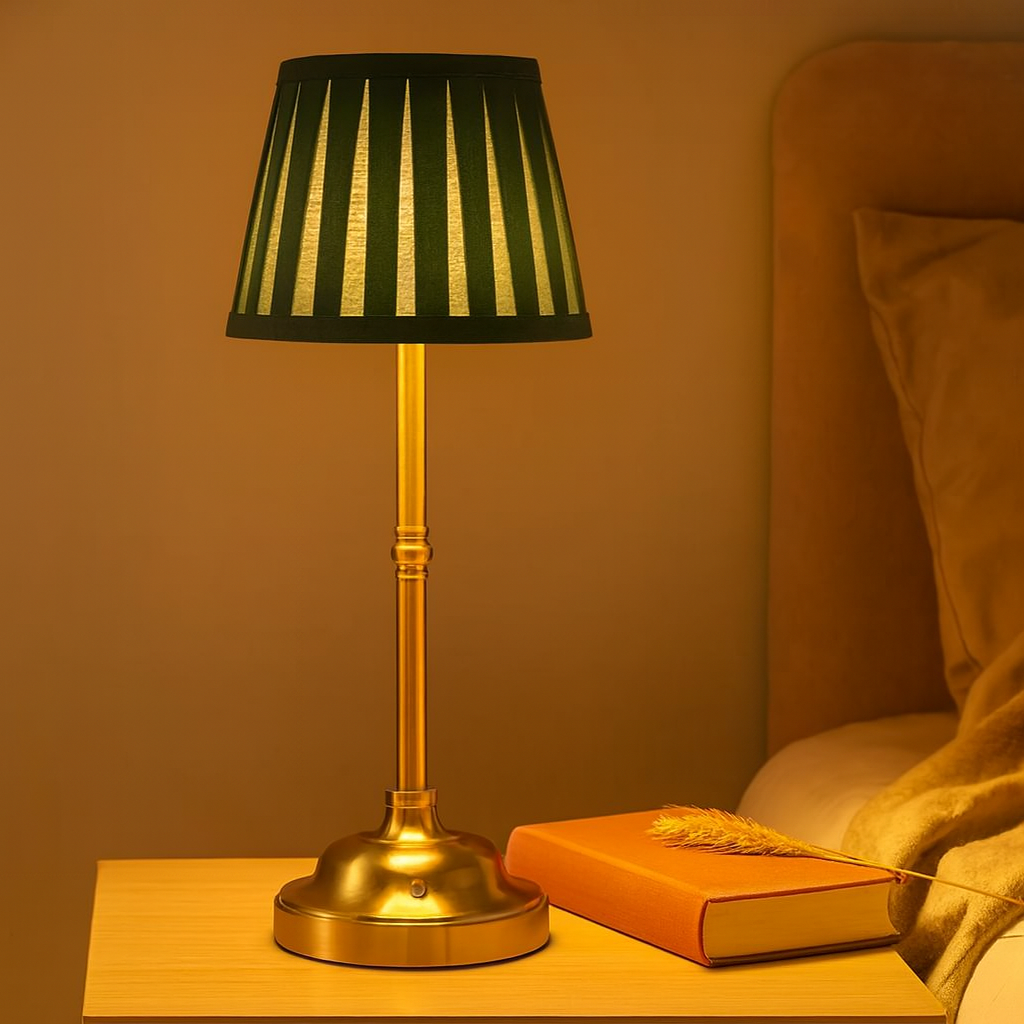 Lumora | Elegant Trådløs LED Bordlampe