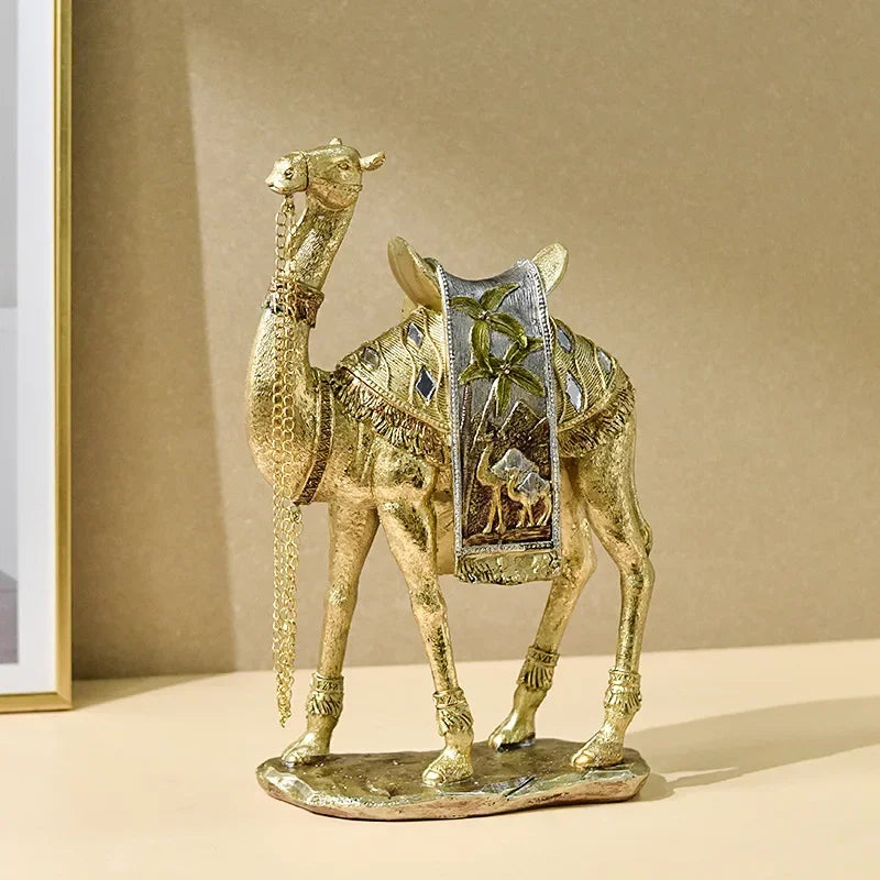 Desert Majesty Kamelfigur – Udsmykket sadel og elegant finish