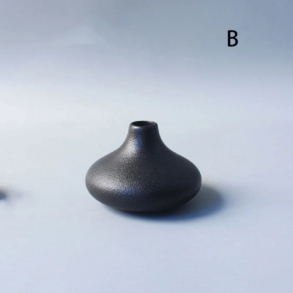 EllaForm Tekstureret Keramikvase