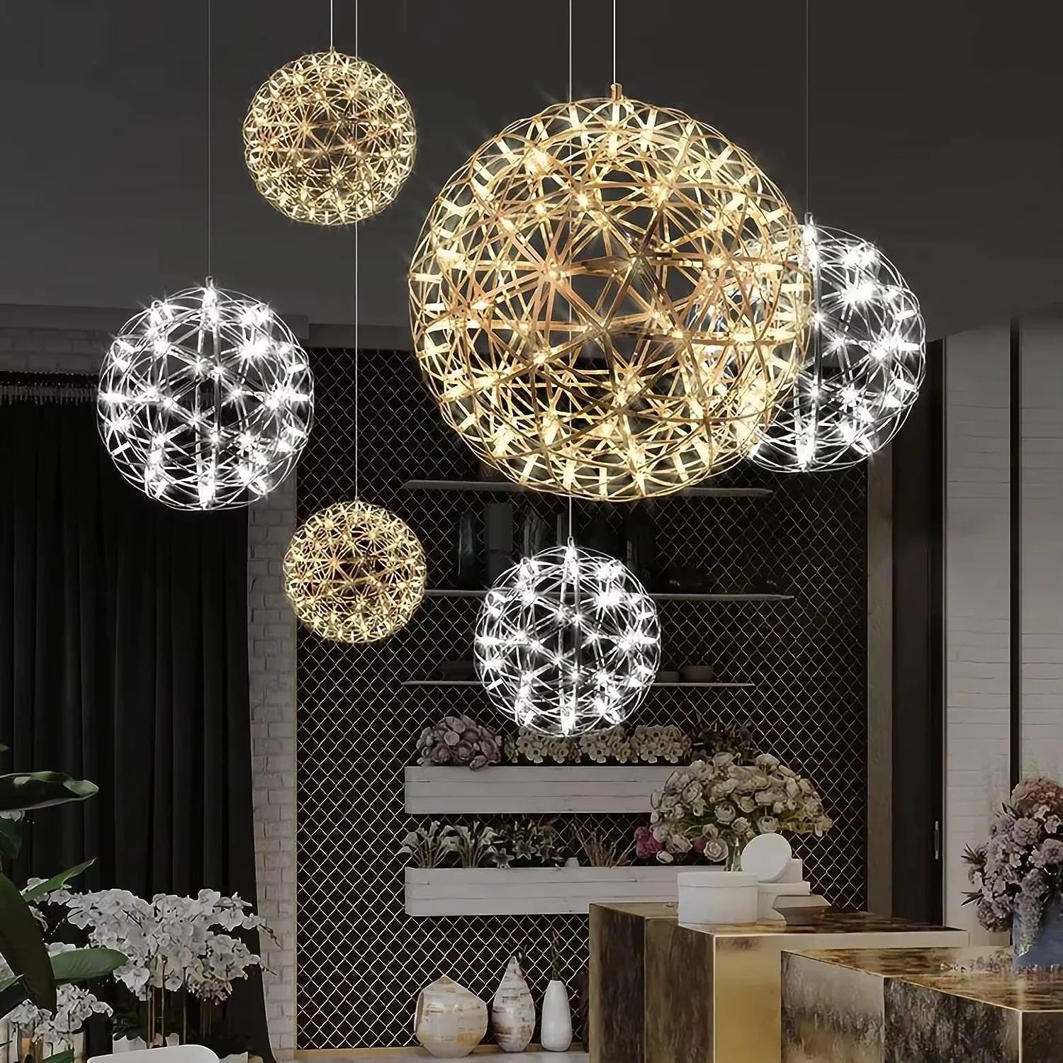 OrbaGlow - Moderne sfærisk lysekrone med multi-light design