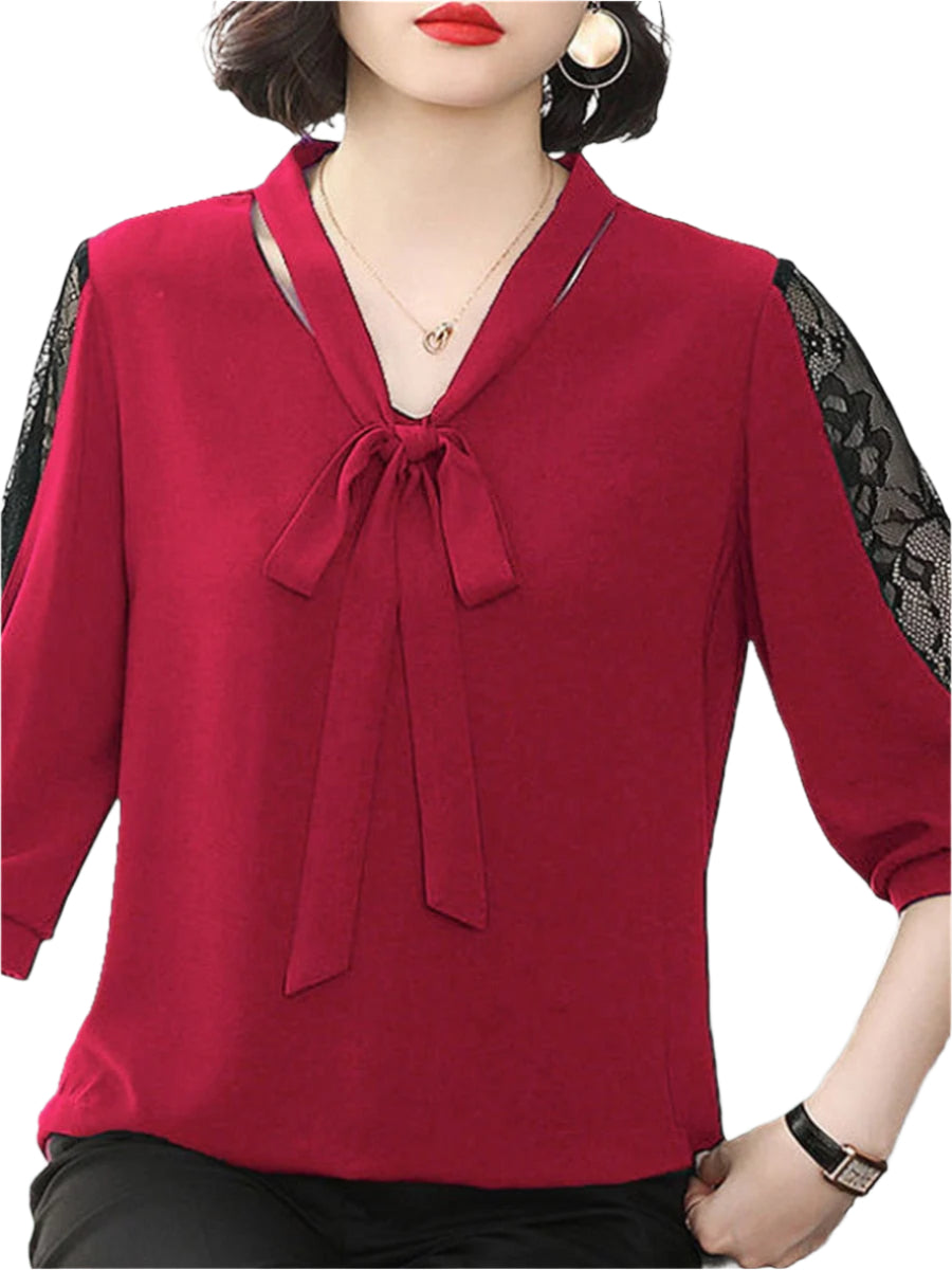 Estella - Elegant bluse med V-hals med blondeærmer og sløjfedetalje