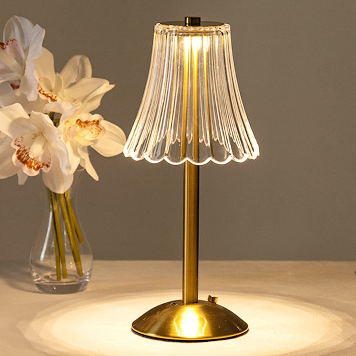RetroLys – Genopladelig Bordlampe med Dæmpbar Touch-Styring