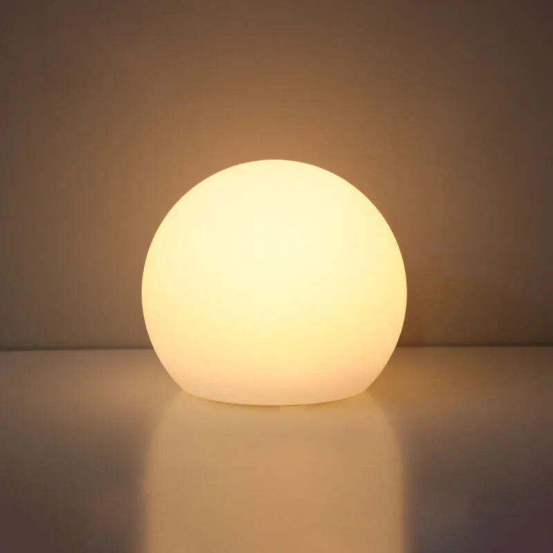 GeoLys LED Bordlampe – Geometrisk Design med Fjernbetjening