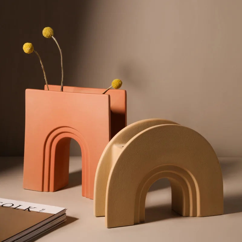 GeoSculpt Håndlavet Keramisk Vase – Moderne Geometrisk Design