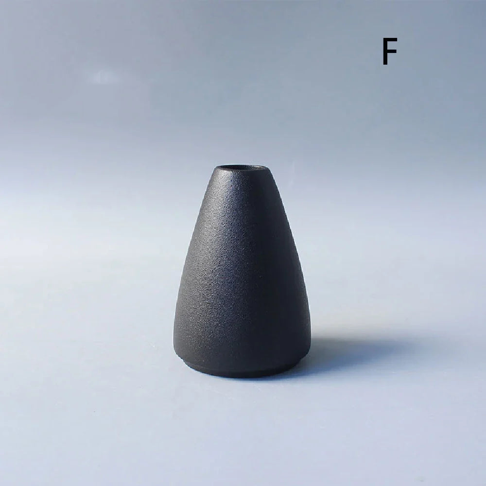 EllaForm Tekstureret Keramikvase