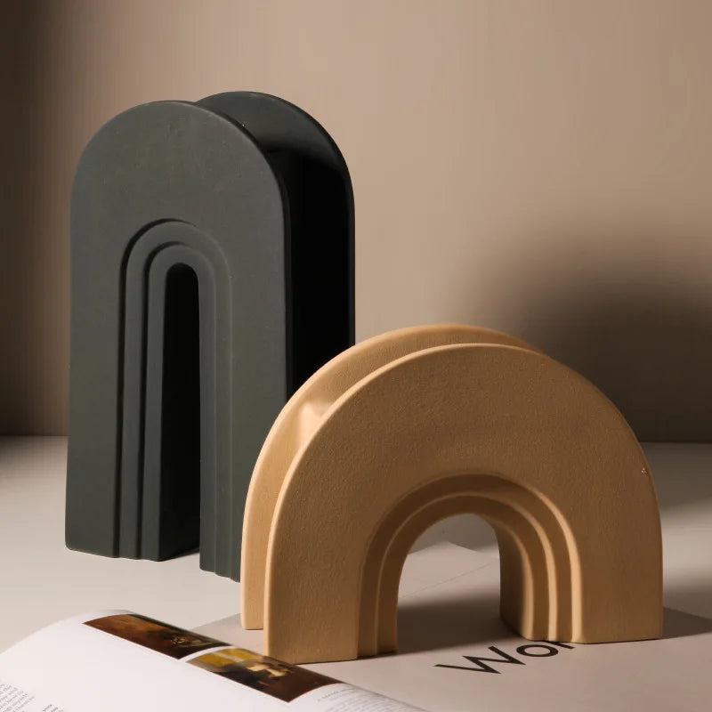 GeoSculpt Håndlavet Keramisk Vase – Moderne Geometrisk Design