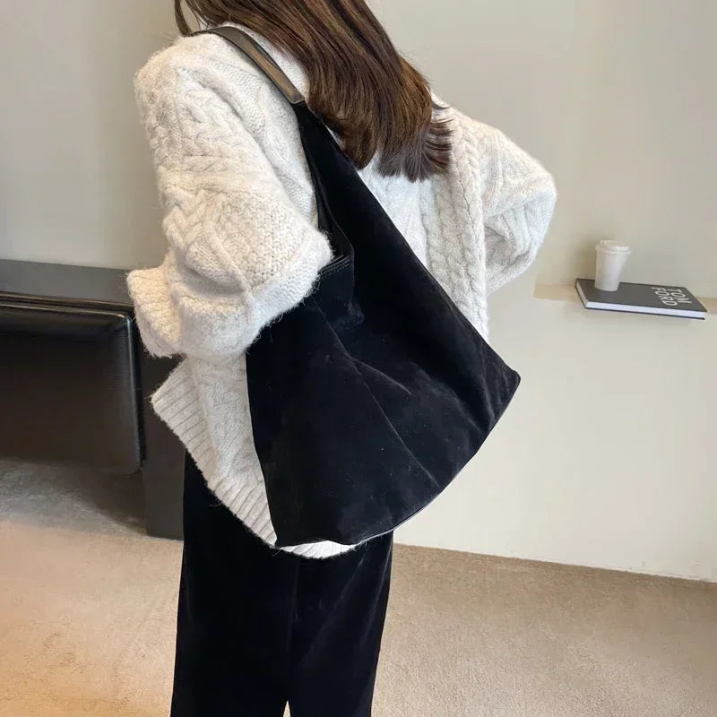 Flora - Minimalistisk Hobo skuldertaske til kvinder