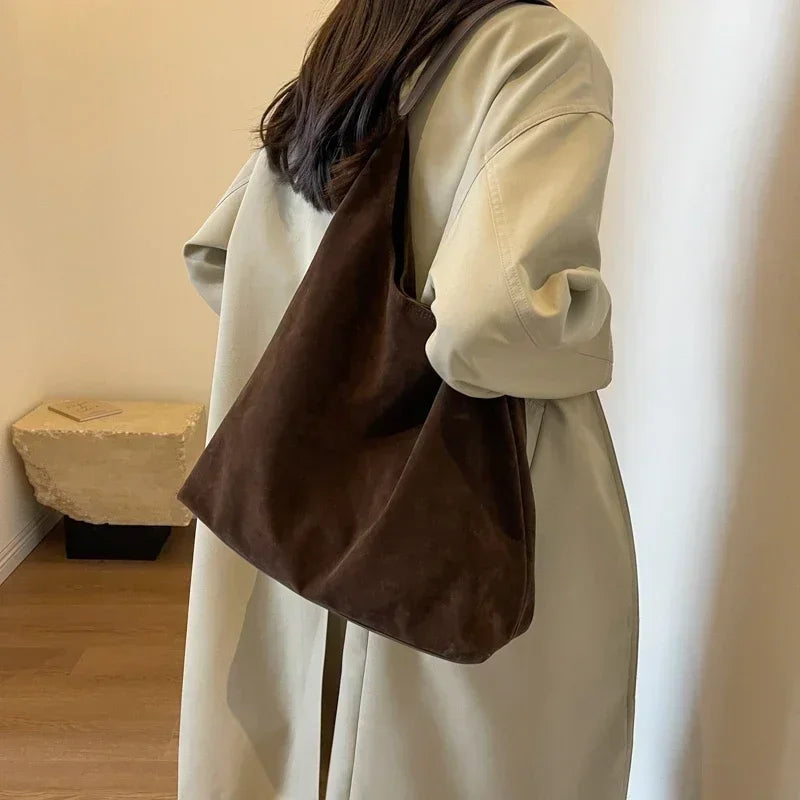 Flora - Minimalistisk Hobo skuldertaske til kvinder