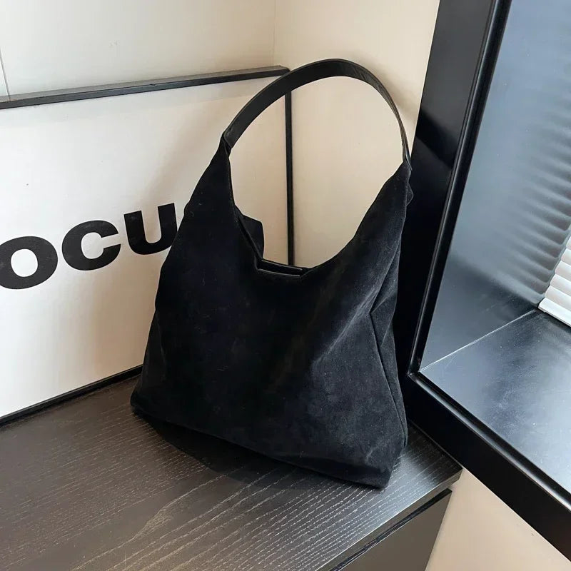 Flora - Minimalistisk Hobo skuldertaske til kvinder