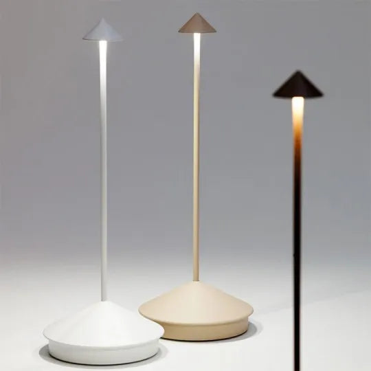 LumaGlow - Minimalistisk og energieffektiv LED skrivebordslampe