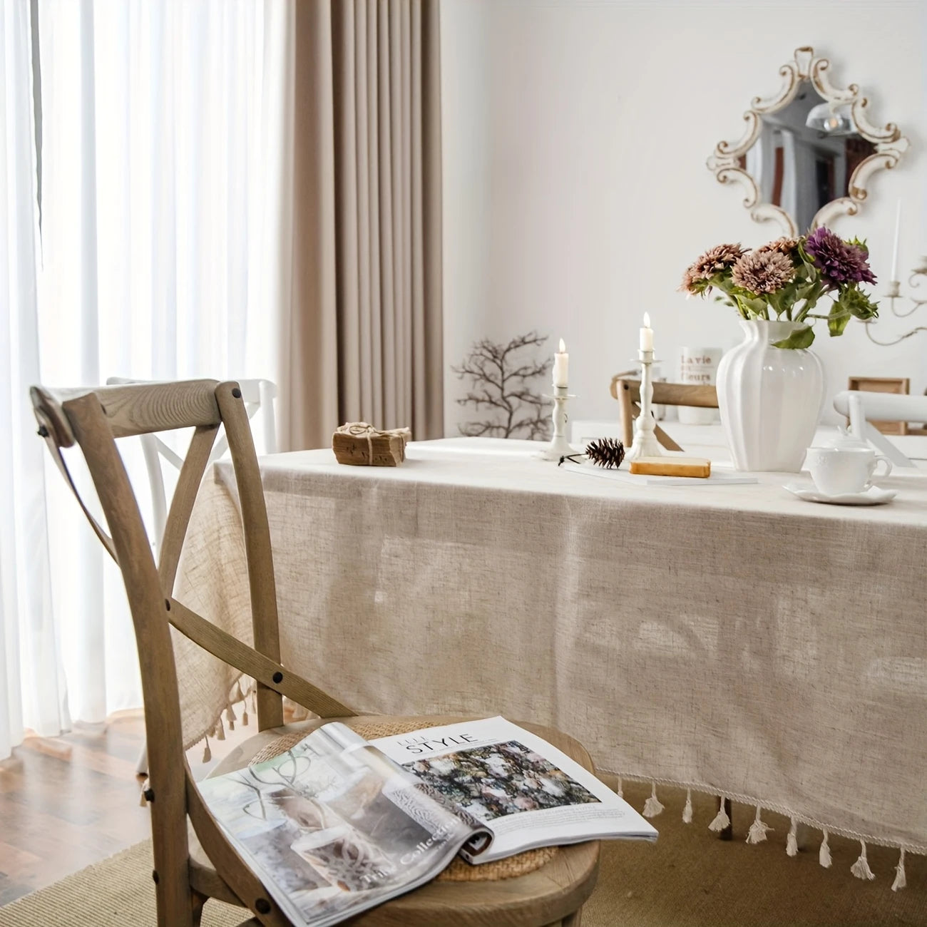 Elegant dug i hør med kvaster – vand-, olie- og pletbestandig, vaskbar