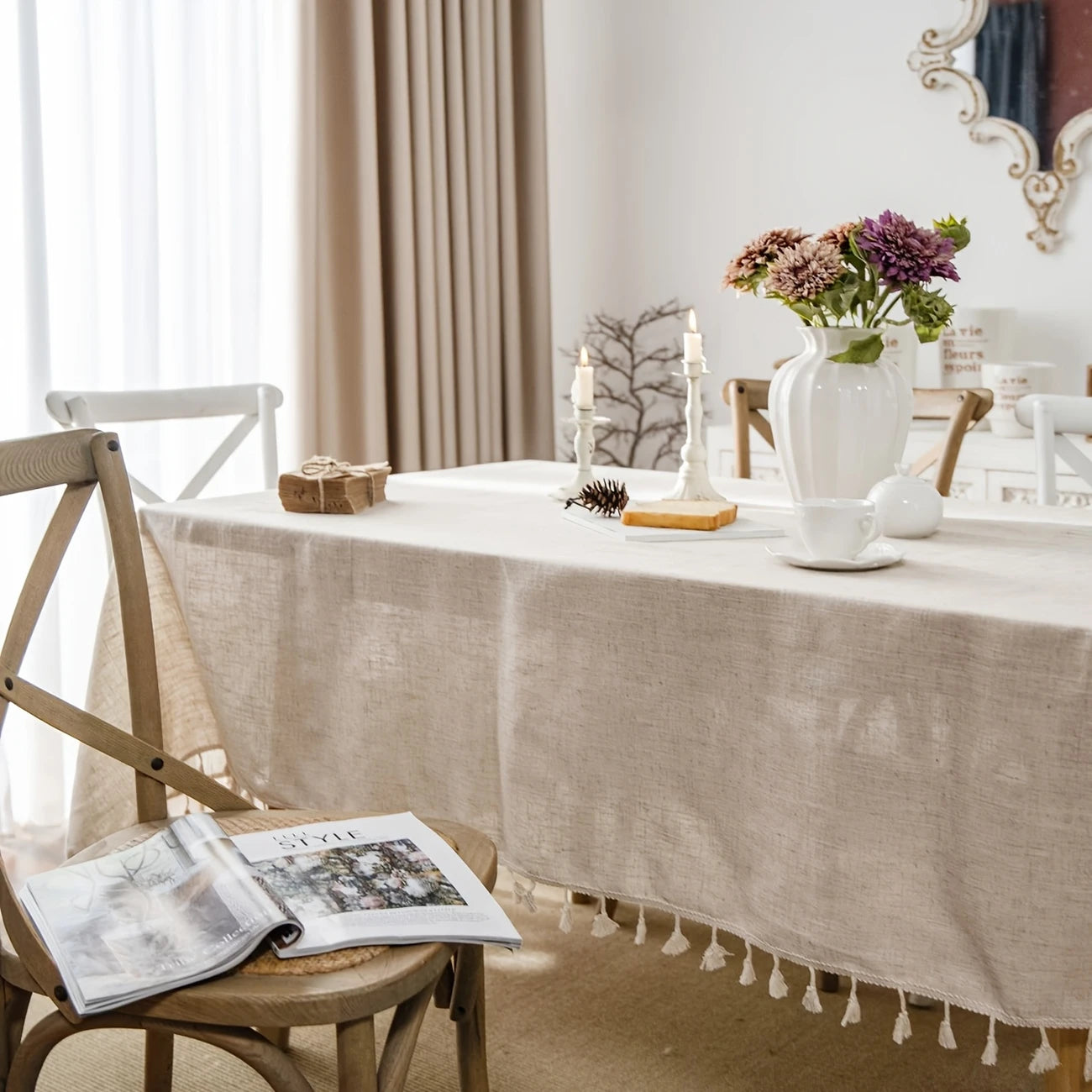 Elegant dug i hør med kvaster – vand-, olie- og pletbestandig, vaskbar